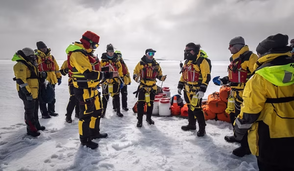 MS Roald Amundsen_Photo Hurtigruten Expeditions_Oscar Farrera copy