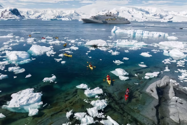SILVER ENDEAVOUR blue water ship and kayaks Antarctica