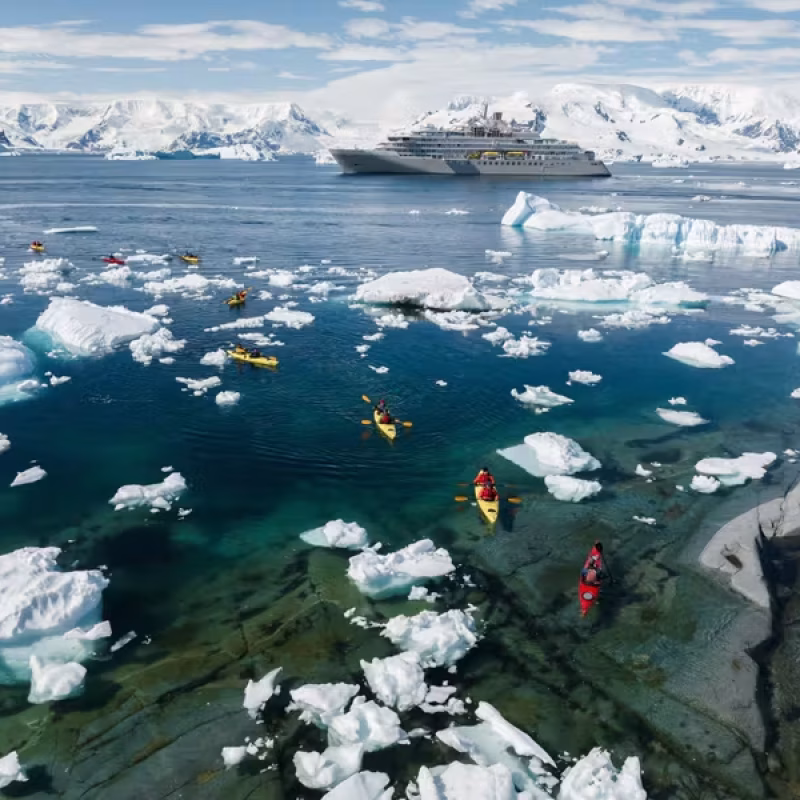 SILVER ENDEAVOUR blue water ship and kayaks Antarctica