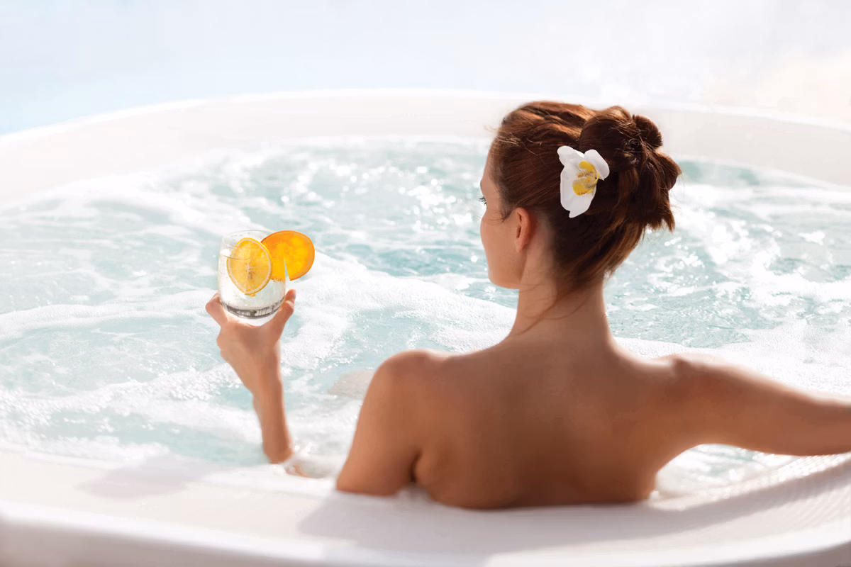 SILVER_WIND_JACUZZI