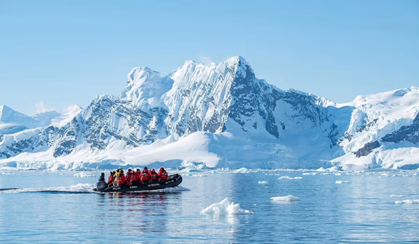 Paradise Bay - Antarctica - Le Soleal