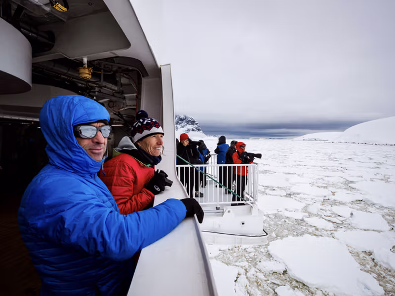 ANTARCTICA LUXURY CRUISE EXPERIENCES