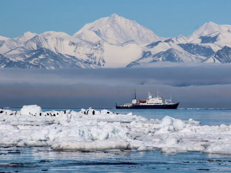 Heritage Adventurer Ross Sea Region, Antarctica