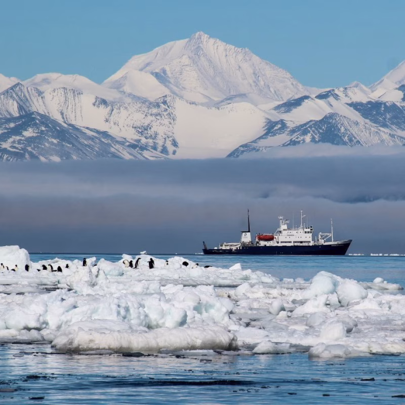 Heritage Adventurer Ross Sea Region, Antarctica
